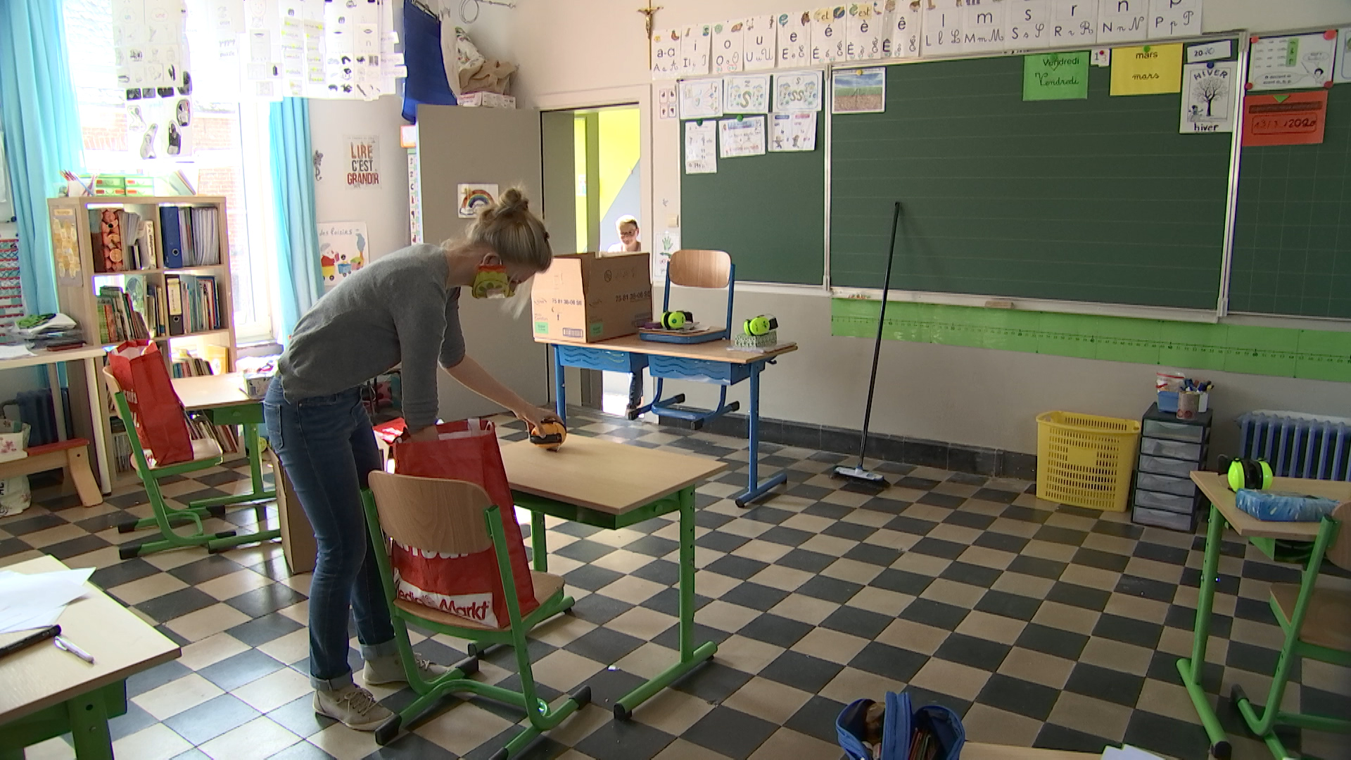 Les enseignants préparent la rentrée de ce lundi 16 novembre