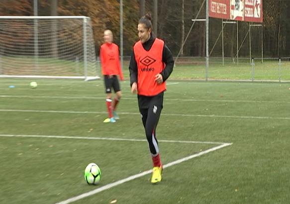 Foot féminin : Sarah Yüceil au PSV Eindhoven