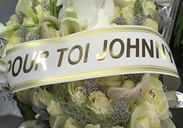 La Louvière : une fan de Johnny à Paris