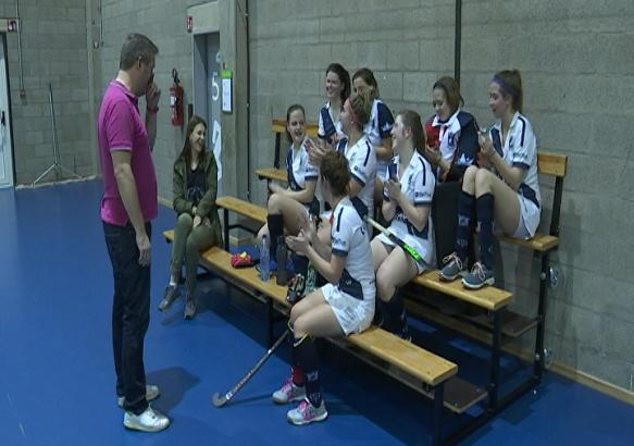 Hockey dames N2 Indoor  : Les Louviéroises bientôt championnes !