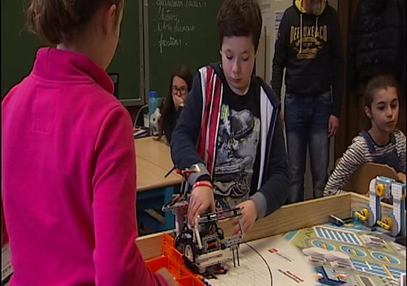 La Louvière: des élèves de l ISJ classés deuxième au concours de robotique
