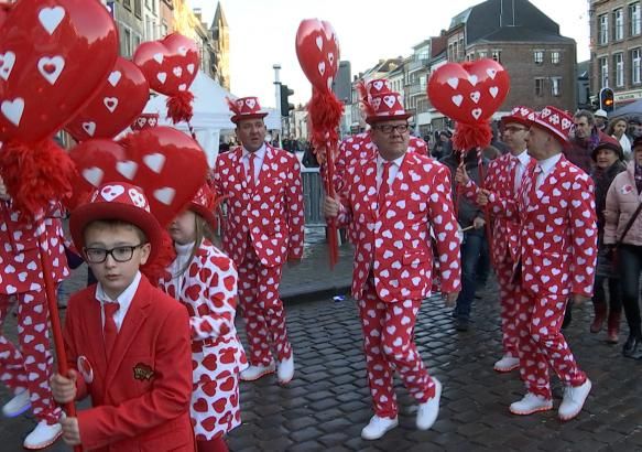 Binche : ambiance du Dimanche Gras 