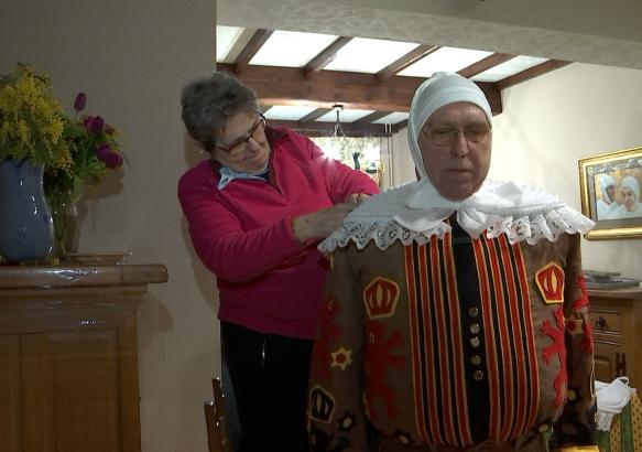 Binche: ramassage du Mardi gras et 60 ans de carnaval
