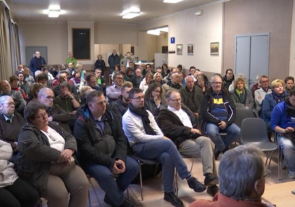 Ronquières : porcherie industrielle et agriculture durable en débat