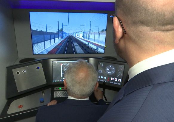 Visite de Charles Michel chez Alstom