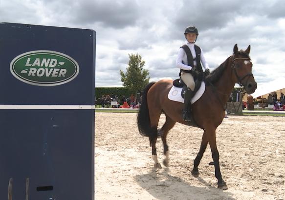 Equitation : rencontre avec le propriétaire et sa fille aux Ecuries d'Ecaussines