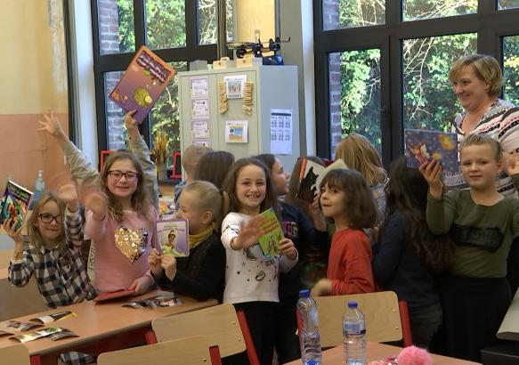Péronnes-lez-Binche : Collecte de livres et de vivres