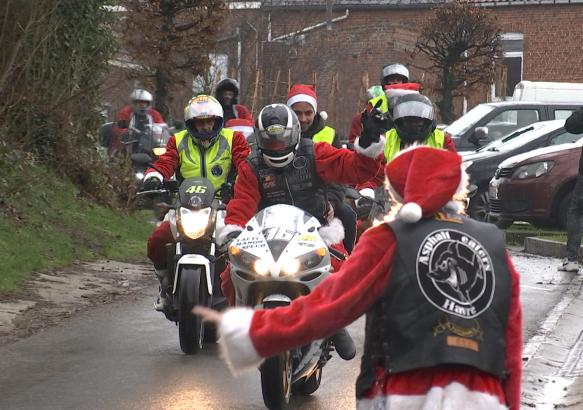 Braine-le-Comte: des Pères Noël en moto