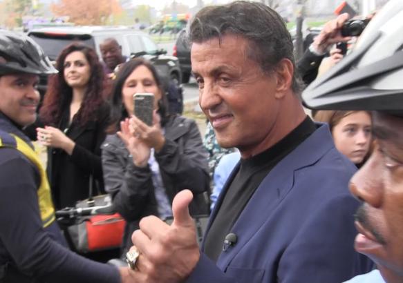 {BOXE} Des professionnels du sport partagent leur passion pour Rocky 