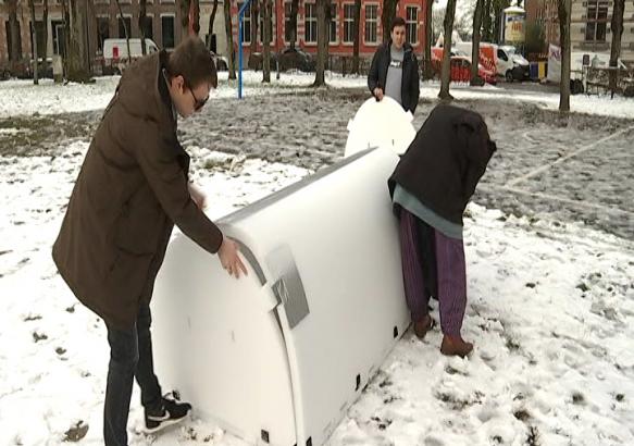 Mons : des igloos pour les sans-abris