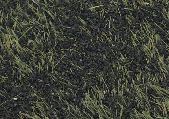 Terrains synthétiques : des analyses toujours en cours