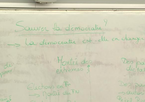 La Louvière : sauver la démocratie ?