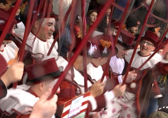 Binche : Dimanche matin haut en couleurs