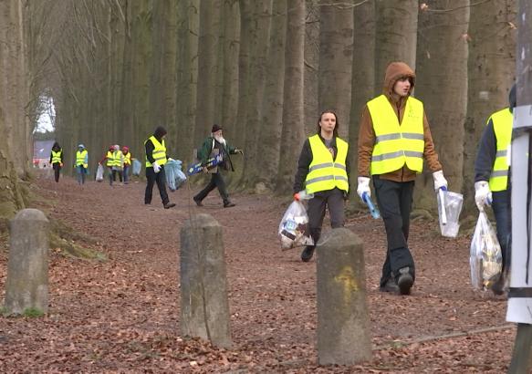 Un nettoyage de printemps au Domaine de Mariemont!