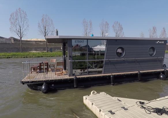 Bois-d'Haine : un houseboat pour une découverte insolite de la région 