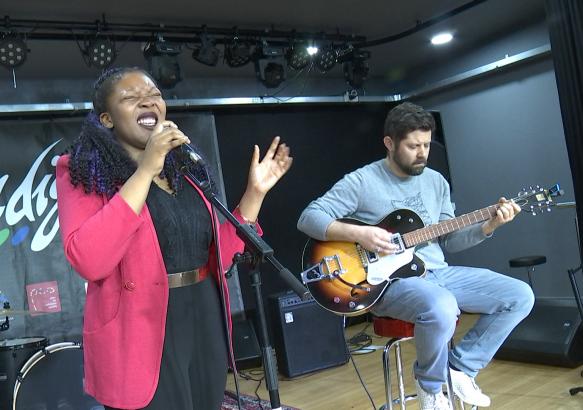 Musique : Iris en live aux Studios d'Indigo