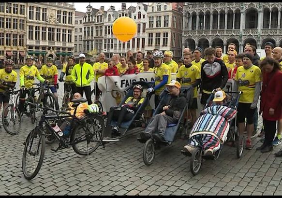 Bruxelles : Départ de la Grande Boucle vers Binche