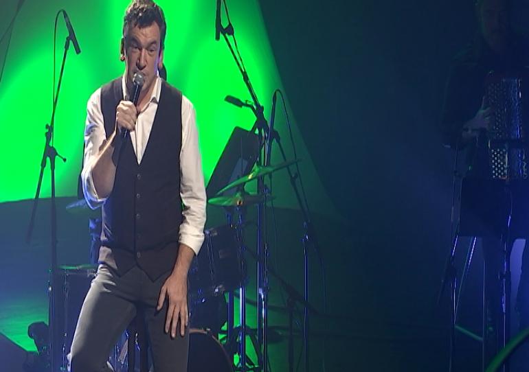 Binche: Vincent Taloche chante Bourvil 