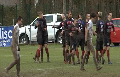 Football : Entente Binchoise - Waterloo