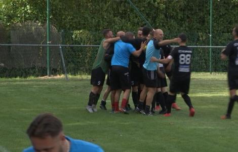 Football : Entente Binchoise - Léopold